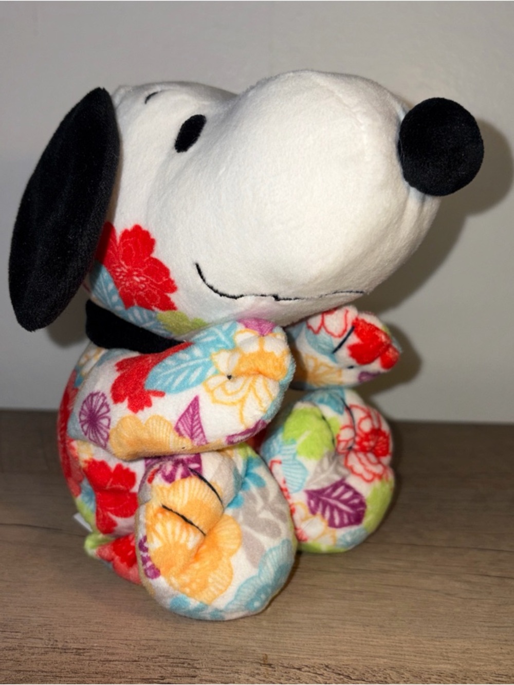 Hallmark Peanuts Snoopy Plush “6 Floppy Flower Spring Blossom Snoopy Plush